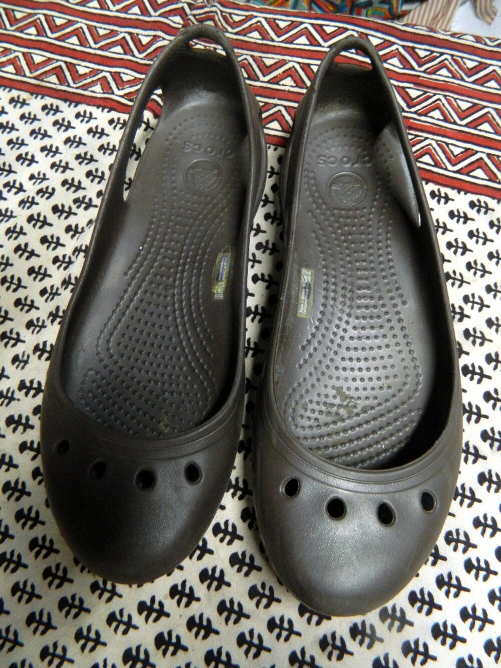 Womens CROCS Dark Brown Slip On Ballet Flats / Size 8W